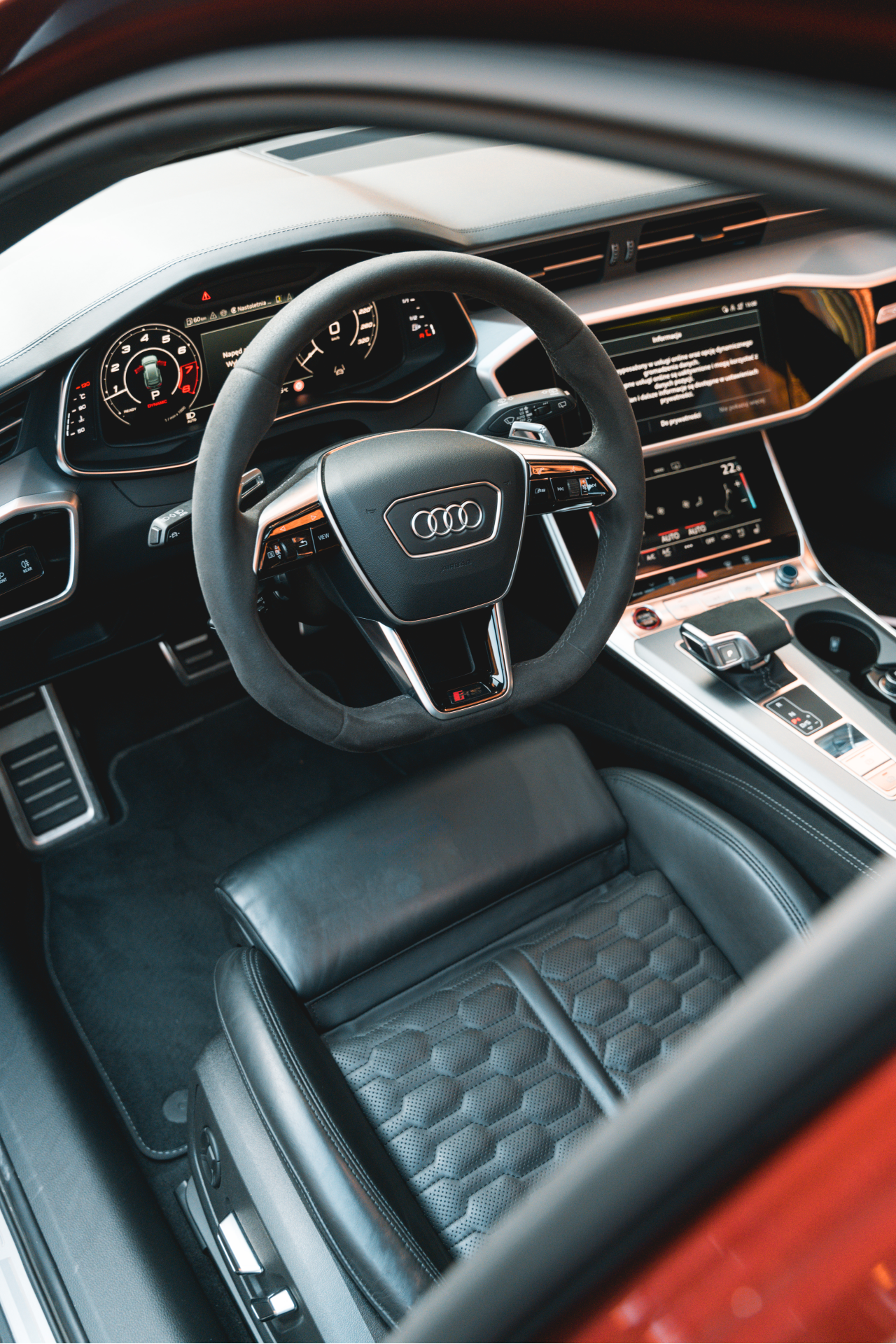 AUDI RS6