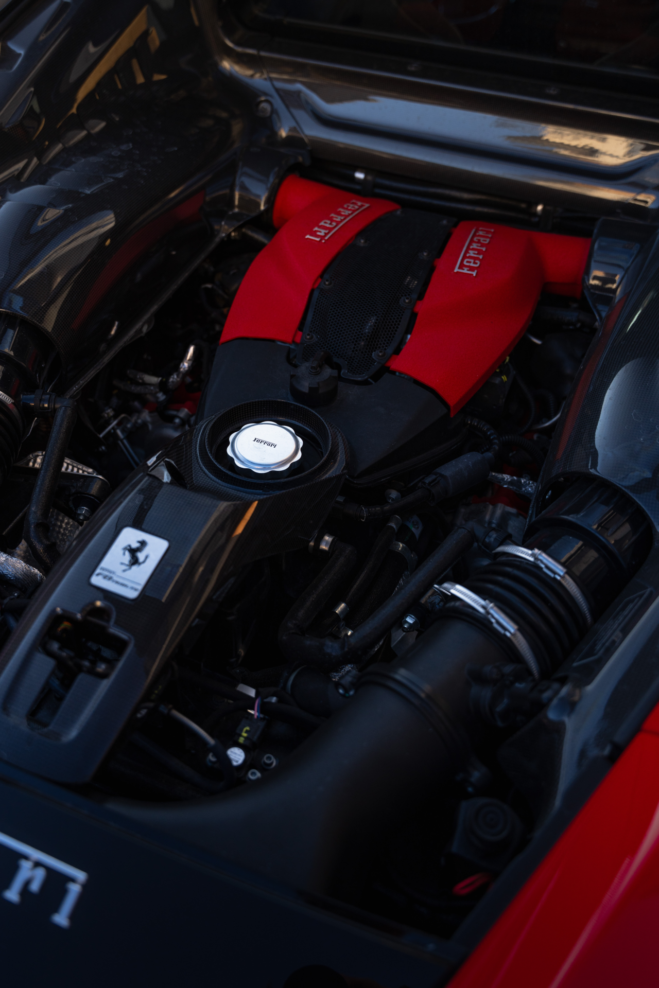 FERRARI F8 TRIBUTO