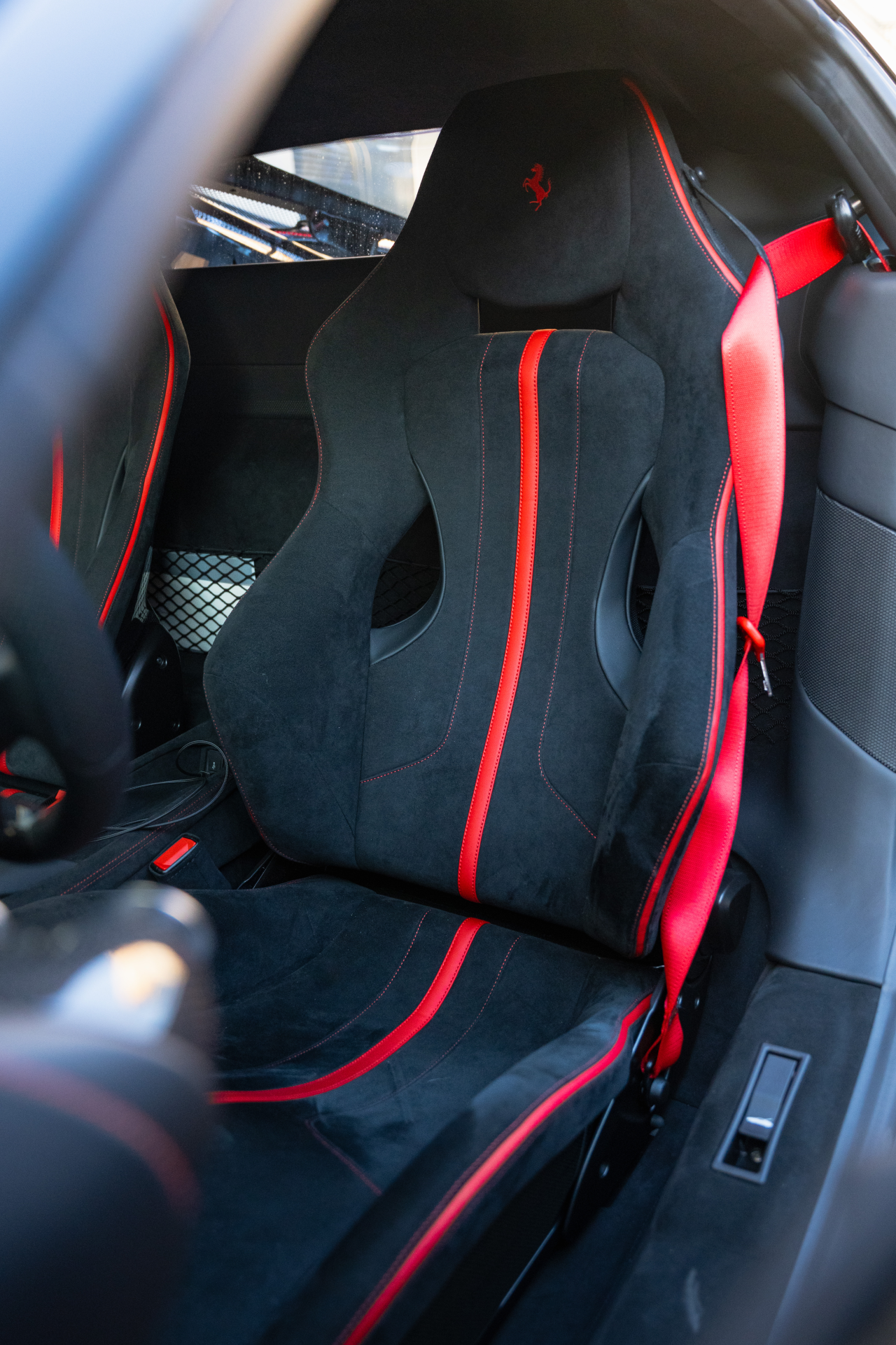 FERRARI F8 TRIBUTO